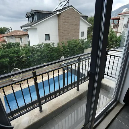 Villa Sayir 2 Premium Villa's *